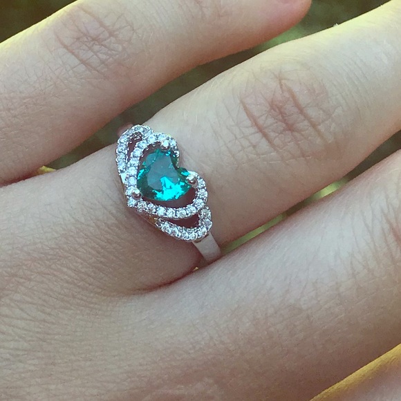 Jewelry - NWT 925 Sterling Silver Unique Ring